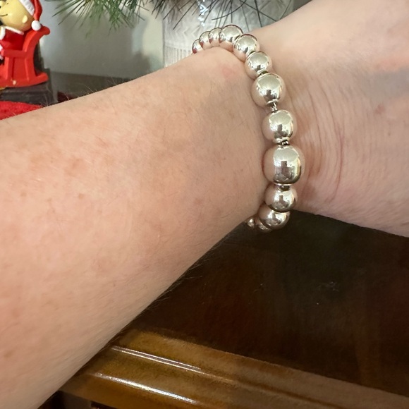 Tif Ball bracelet. 7inches . - Picture 2 of 10